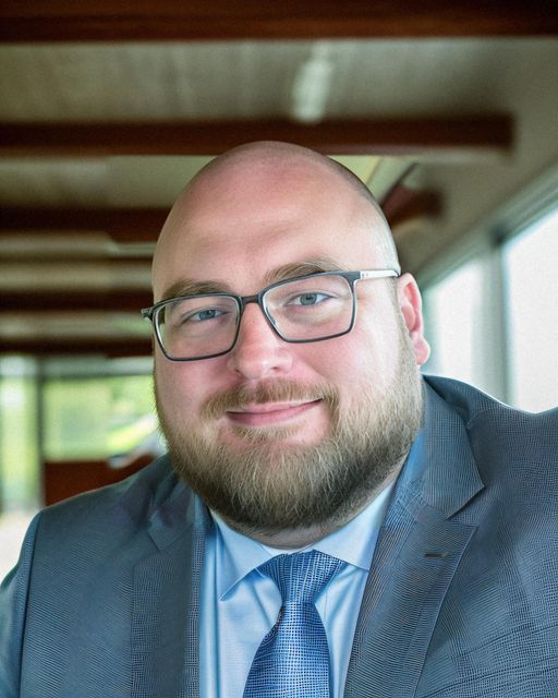 Jon Oberlander Headshot